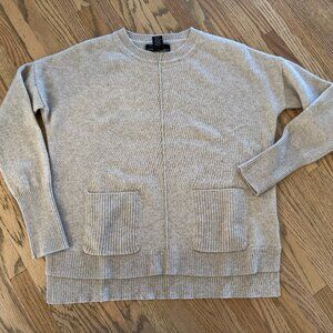 Women's Tahari Pure Luxe 100% Cashmere Sweater in Beige with Front Pockets | SIz